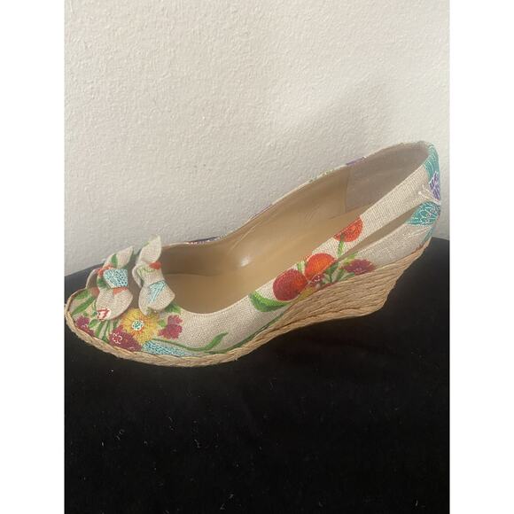 Stuart Weitzman shoes peep toe canvas floral espadrilles size 11 M - Picture 6 of 7